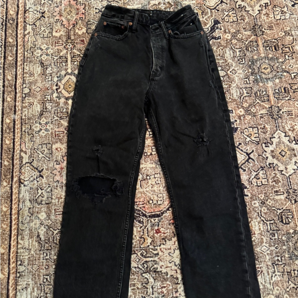 Black Distressed women's Abercrombie & fitch curve love Jeans size 25 never worn